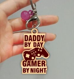 Game keychain E0022252 file cdr and dxf free vector download for Laser cut
