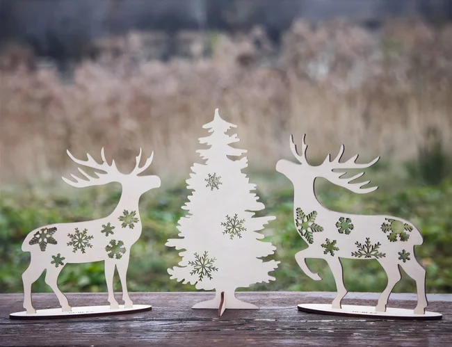 Deer at the Christmas tree file cdr and dxf free vector download for Laser cut