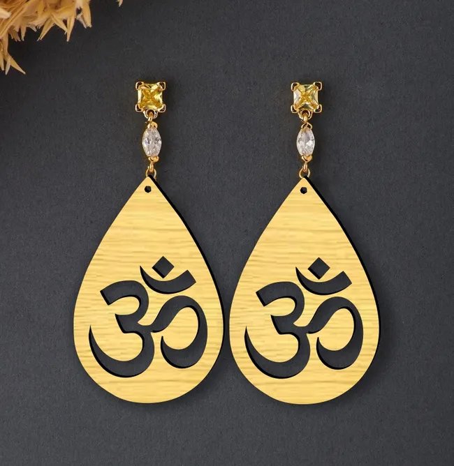 The teardrop shaped earring bring goodness