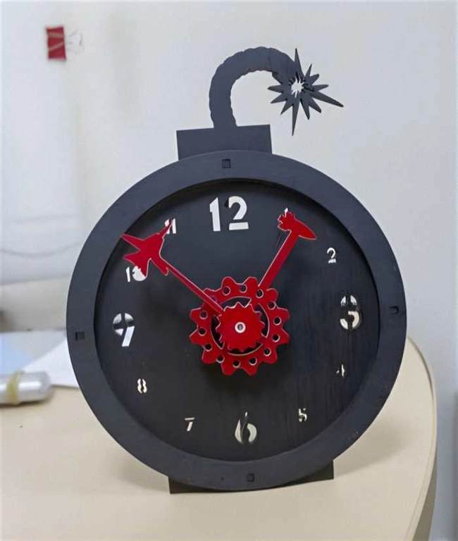 Wooden burst bomb table clock S0001242 file cdr and dxf pdf free vector download for Laser cut